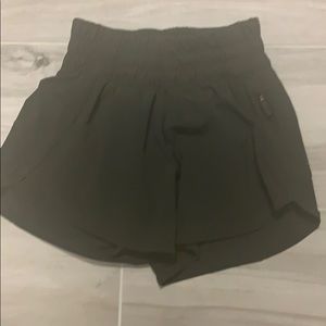 Lululemon Tracker shorts, size 0, 4 inch inseam
